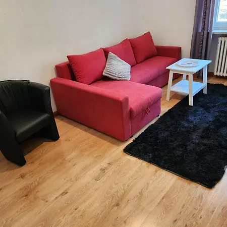 شقة Hbs Bestpreis- Leistung, Naehe City, Mit Parkplatz, Sie Waehlen 1 Oder 2 Grosse Fuer 1- 5 Personen Grosse Kueche, Bad Einfach Und Gut